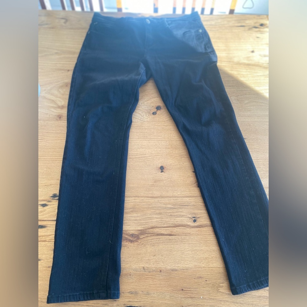 Foster Jeans Straight‎ Leg Midrise Black Jeans Women’s 12 Preloved